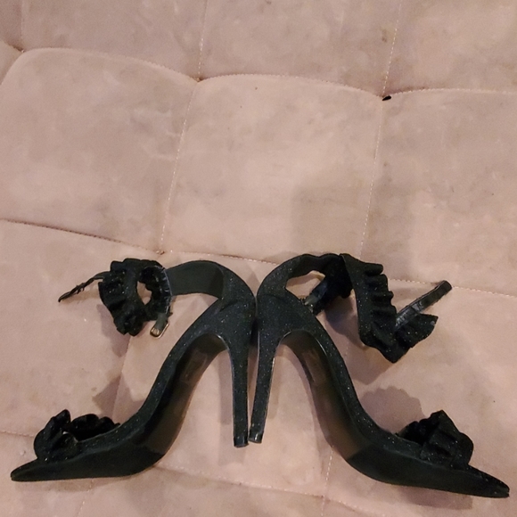 Shoes - Picture 3 of 5